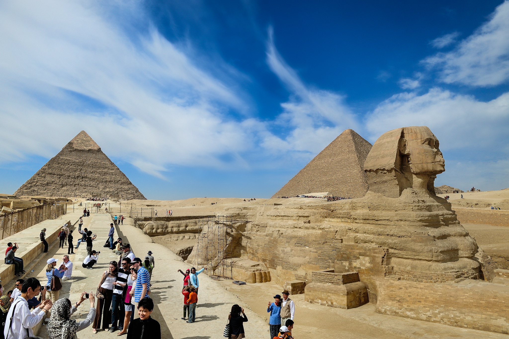 Египет. Пирамиды Гизы в Египте. Пирамида Хеопса Каир. Сфинкс Гизы Египет. Египет пирамида Хеопса и сфинкс.